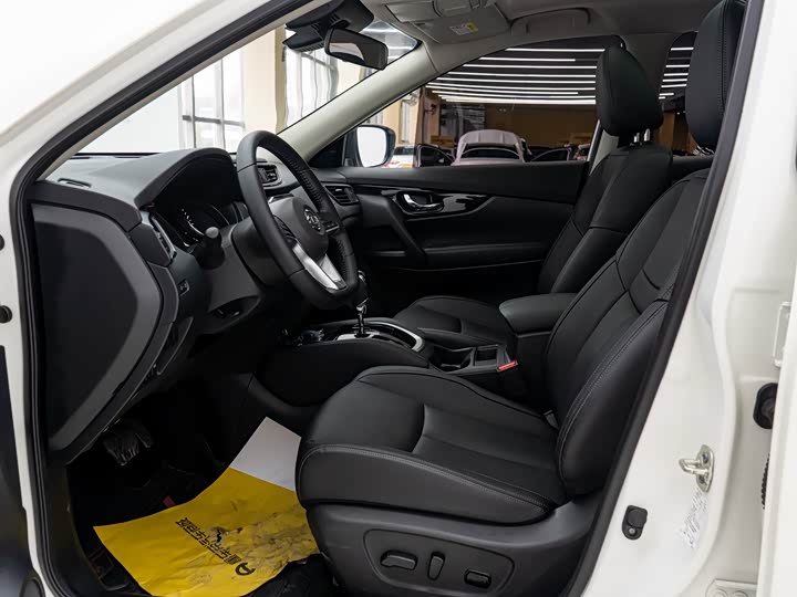 Фото 6 - Nissan X-Trail