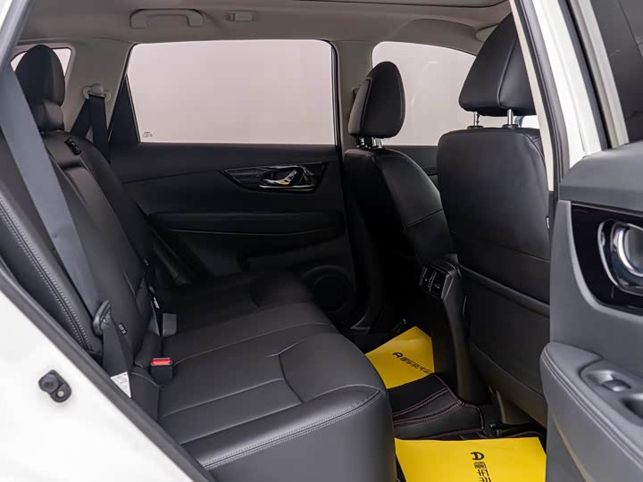 Фото 7 - Nissan X-Trail