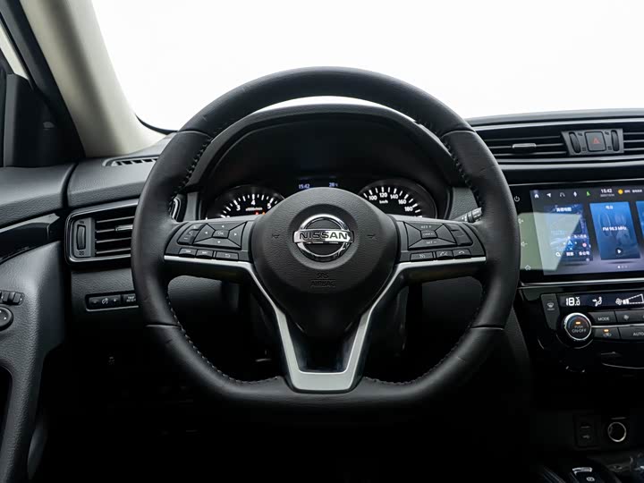 Фото 9 - Nissan X-Trail