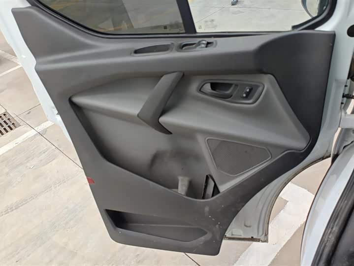 Фото 7 - Ford Transit