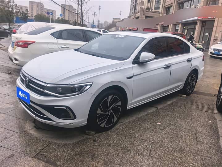 Фото 1 - Volkswagen Bora