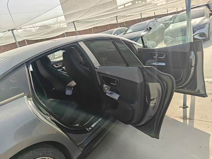 Фото 7 - Mercedes-Benz EQE AMG