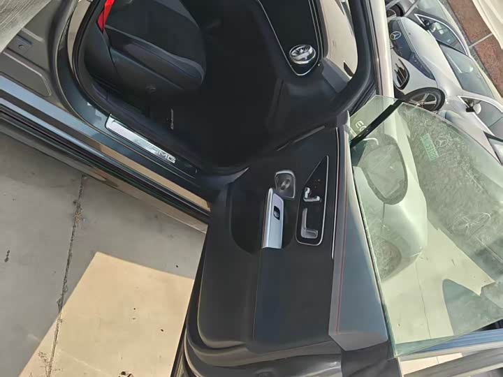 Фото 9 - Mercedes-Benz EQE AMG