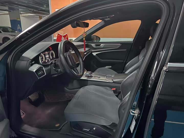 Фото 4 - Audi A6L Hybrid