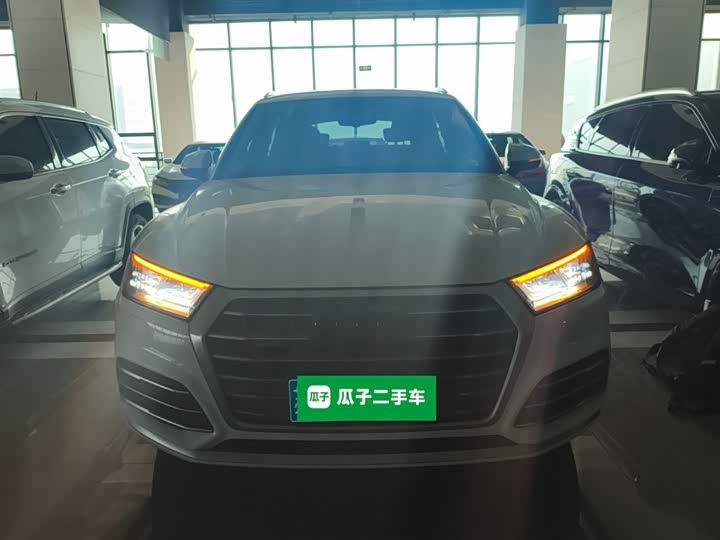 Фото 3 - Audi Q5L