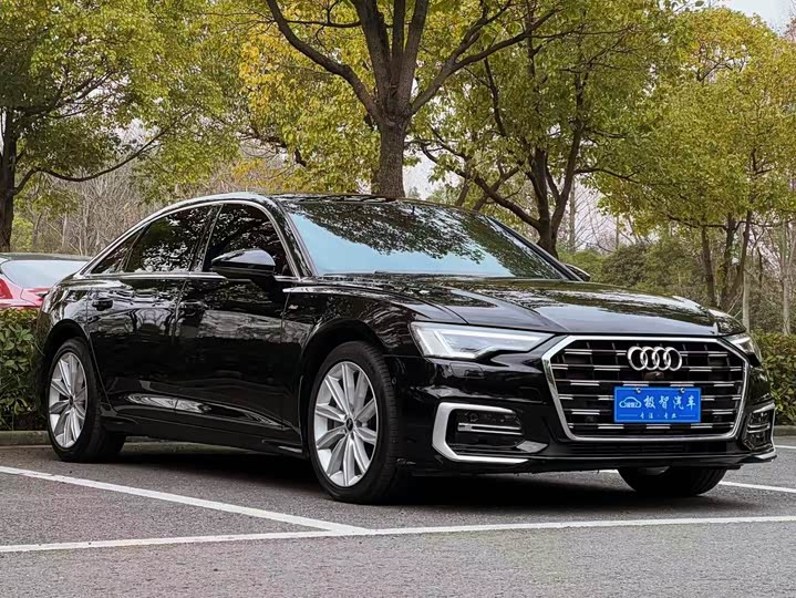 Фото 3 - Audi A6L