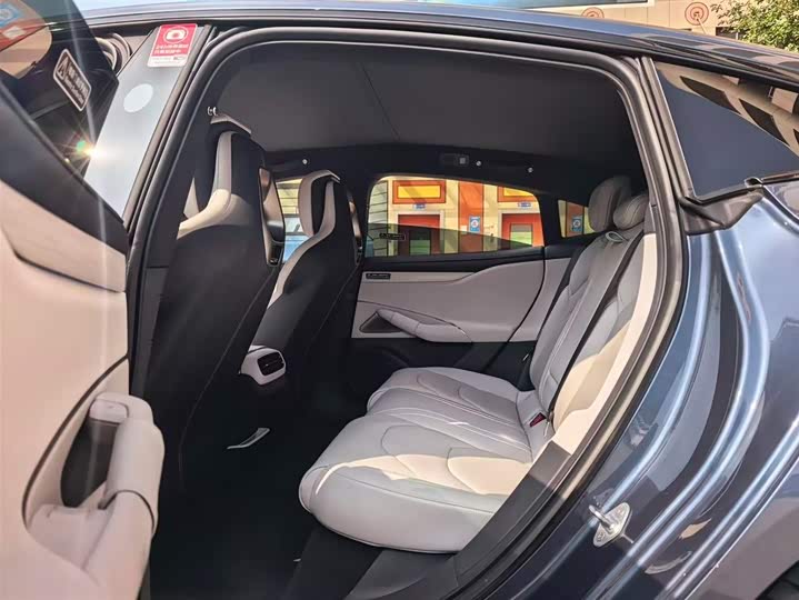 Фото 6 - Xiaomi SU7