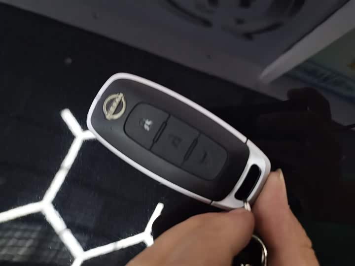 Фото 9 - Nissan Teana