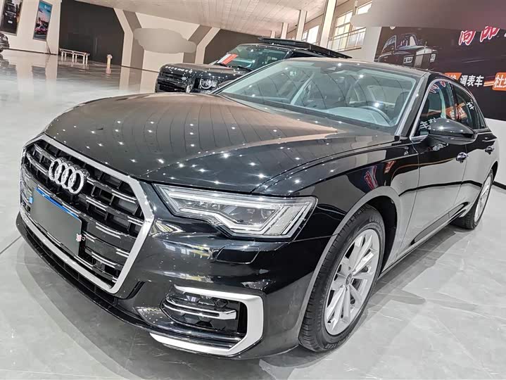 Фото 1 - Audi A6L