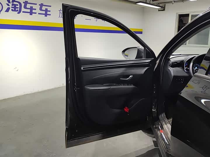 Фото 7 - Hyundai Tucson L