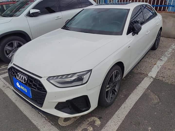 Фото 1 - Audi A4L