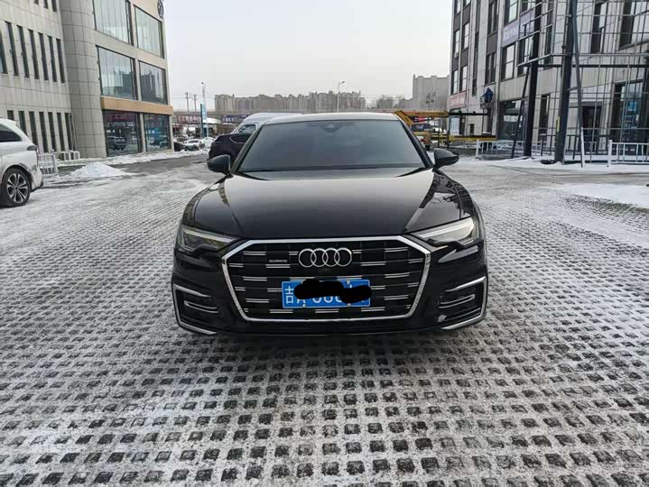 Фото 1 - Audi A6L
