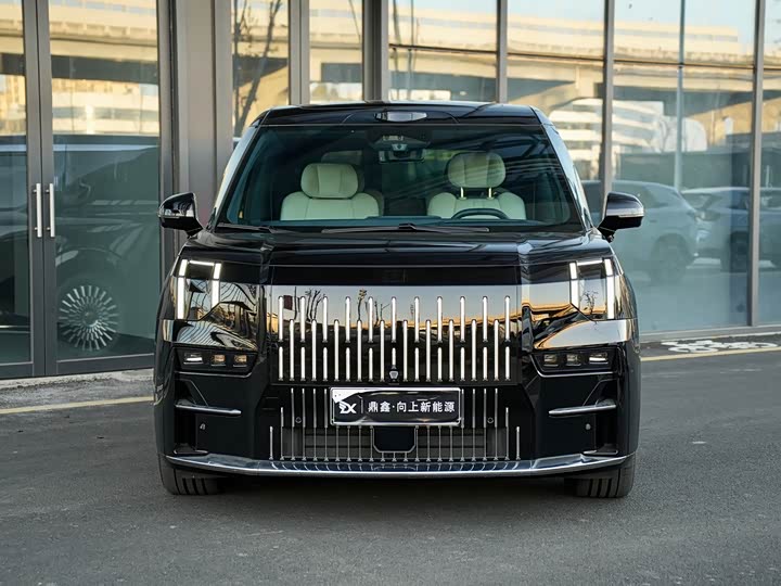 Фото 2 - Zeekr 009