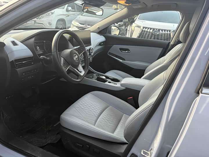 Фото 3 - Nissan Sylphy