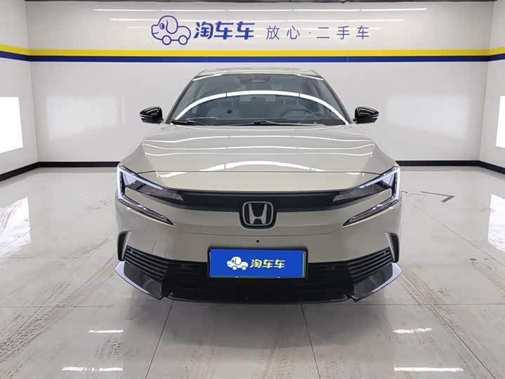 Фото 2 - Honda e:NP2