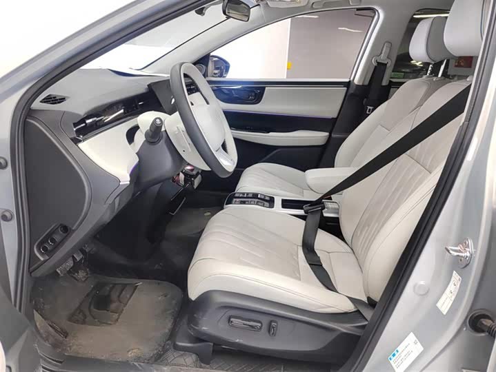 Фото 9 - Honda e:NP2