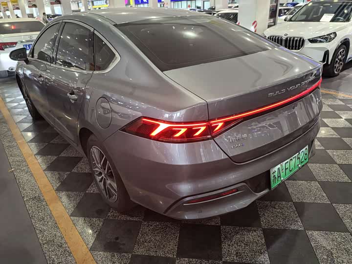 Фото 6 - BYD Qin Plus