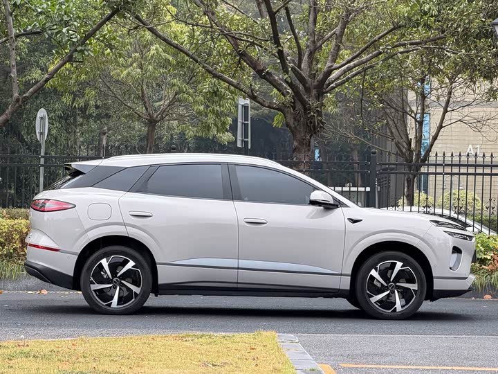 Фото 3 - BYD Sea Lion 06 Hybrid/EV