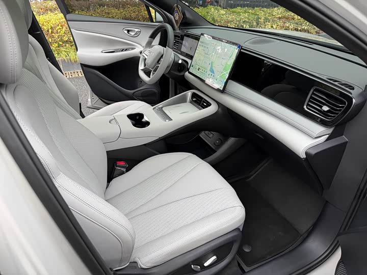 Фото 8 - BYD Sea Lion 06 Hybrid/EV