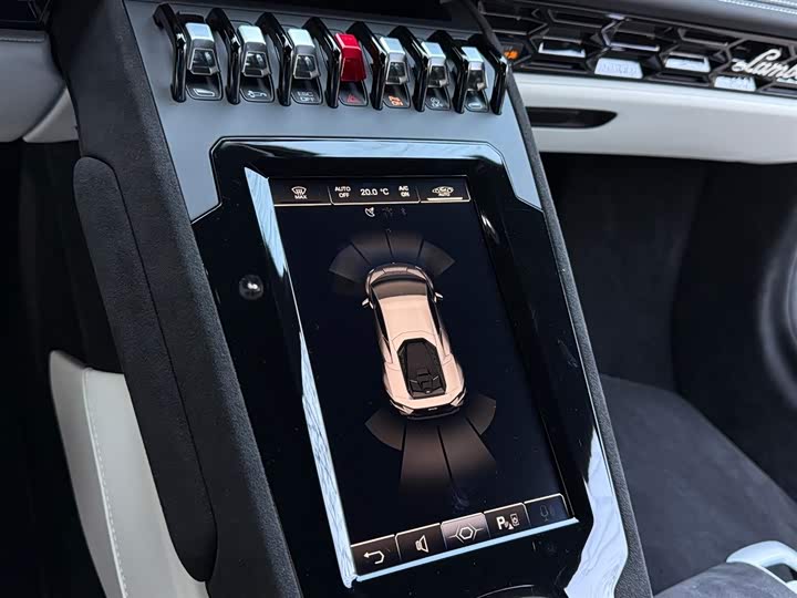 Фото 9 - Lamborghini Huracán