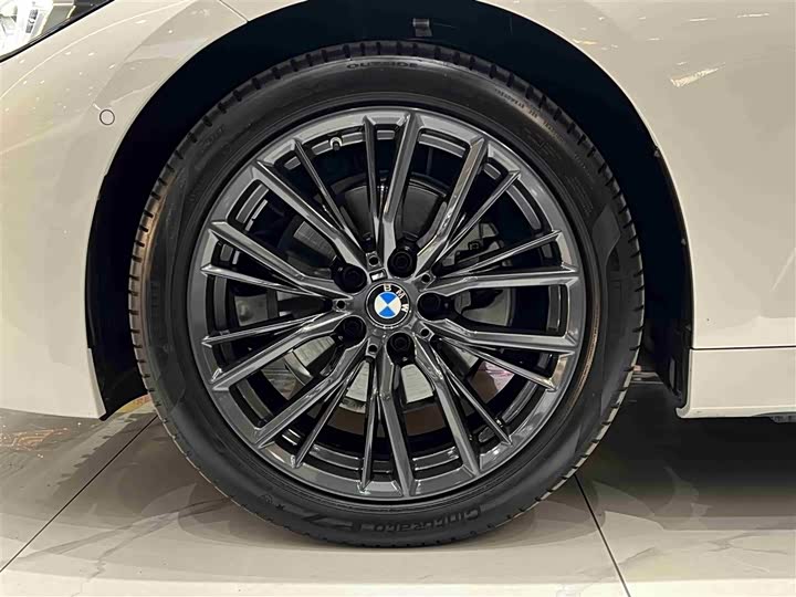 Фото 9 - BMW 3 Series