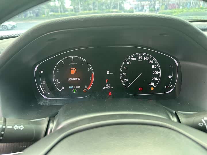 Фото 5 - Honda Accord