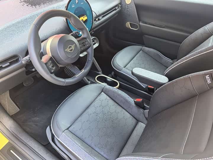 Фото 8 - Mini Cooper