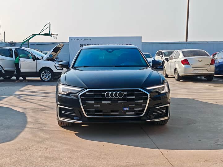 Фото 2 - Audi A6L