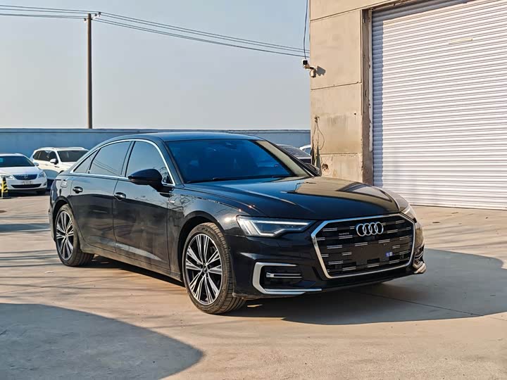 Фото 3 - Audi A6L