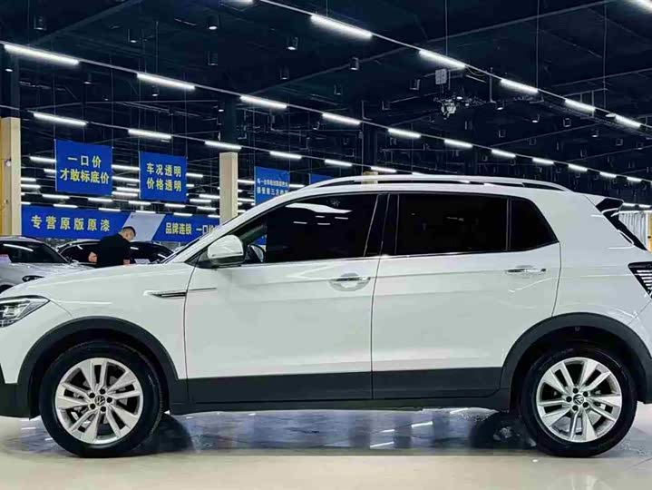 Фото 3 - Volkswagen T-Cross