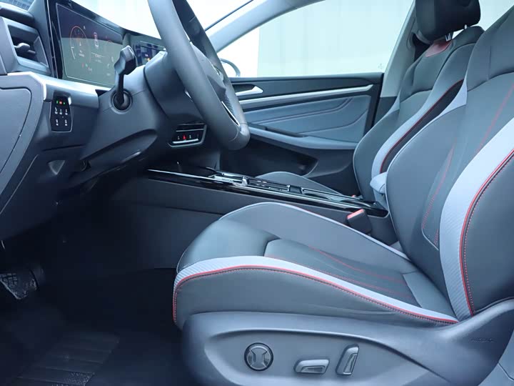 Фото 5 - Volkswagen Lamando L