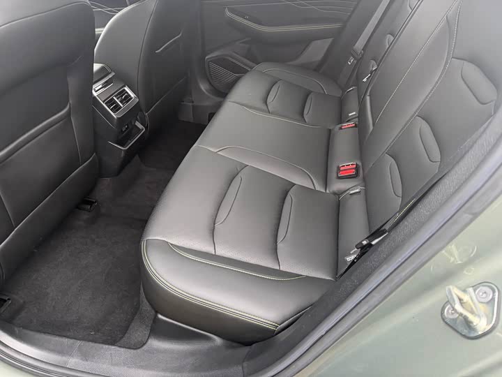 Фото 5 - Geely Preface