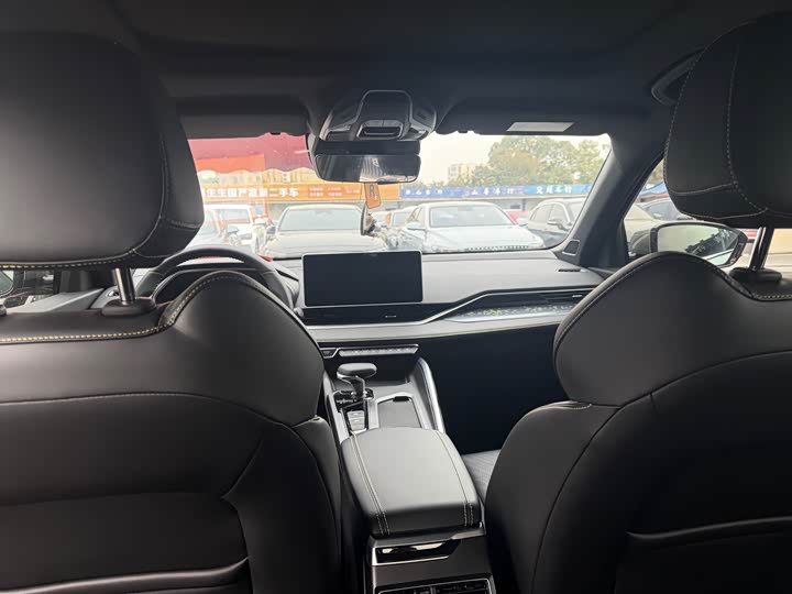 Фото 7 - Geely Preface