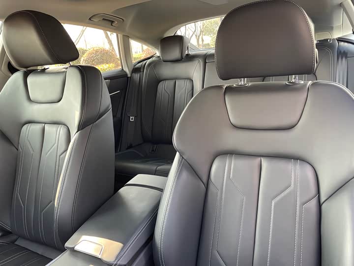 Фото 8 - Audi A7