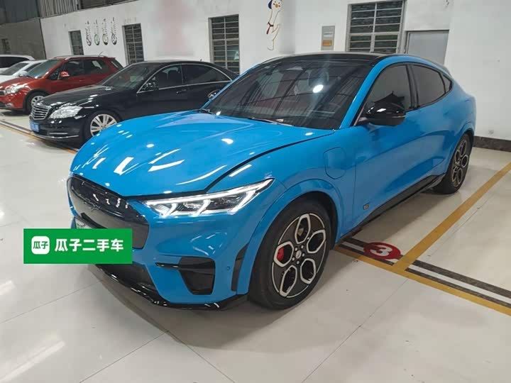 Фото 2 - Ford Mustang Mach-E