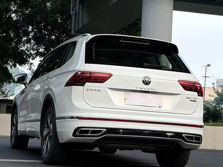 Фото 9 - Volkswagen Tiguan L Pro