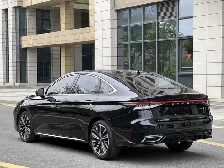 Фото 7 - Chery Arrizo 8