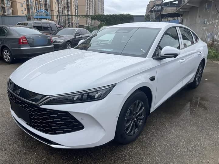 Фото 2 - BYD Qin L