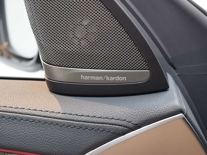 Фото 6 - BMW 6 Series GT