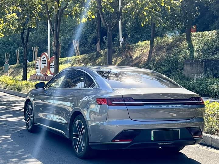 Фото 8 - BYD Han