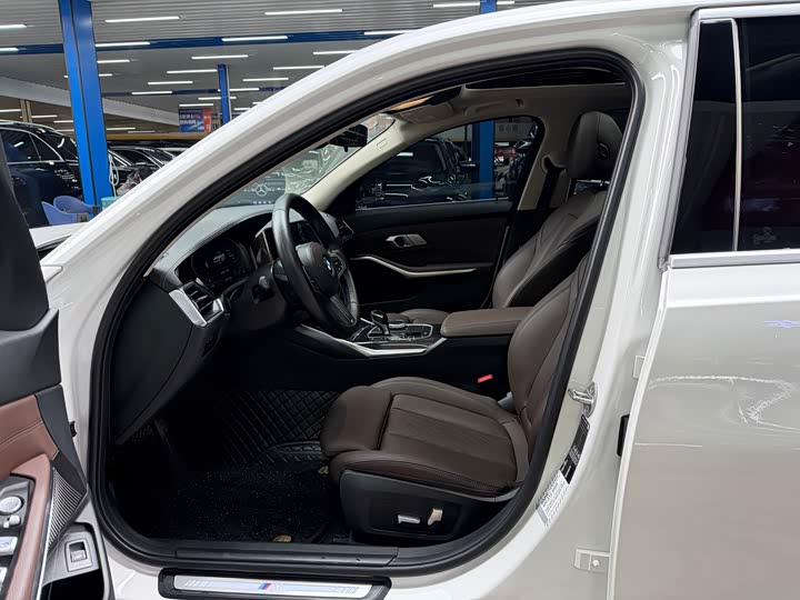 Фото 6 - BMW 3 Series