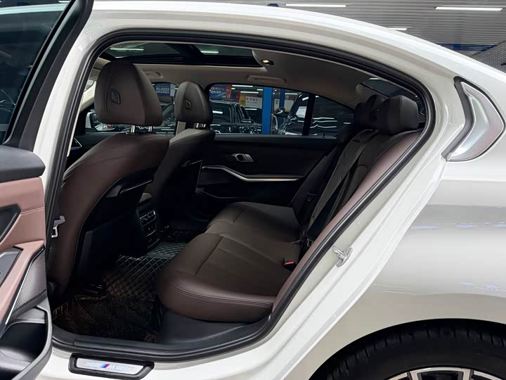 Фото 8 - BMW 3 Series