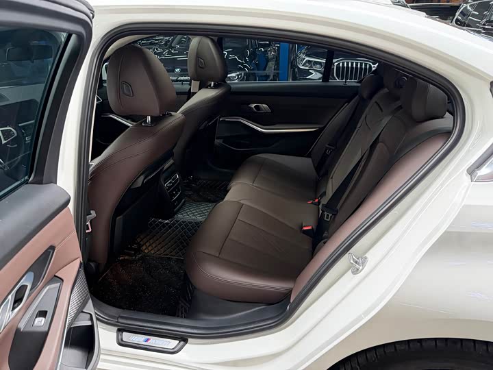 Фото 9 - BMW 3 Series