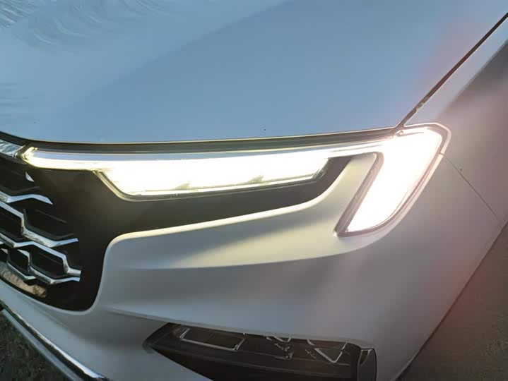 Фото 5 - Ford Equator