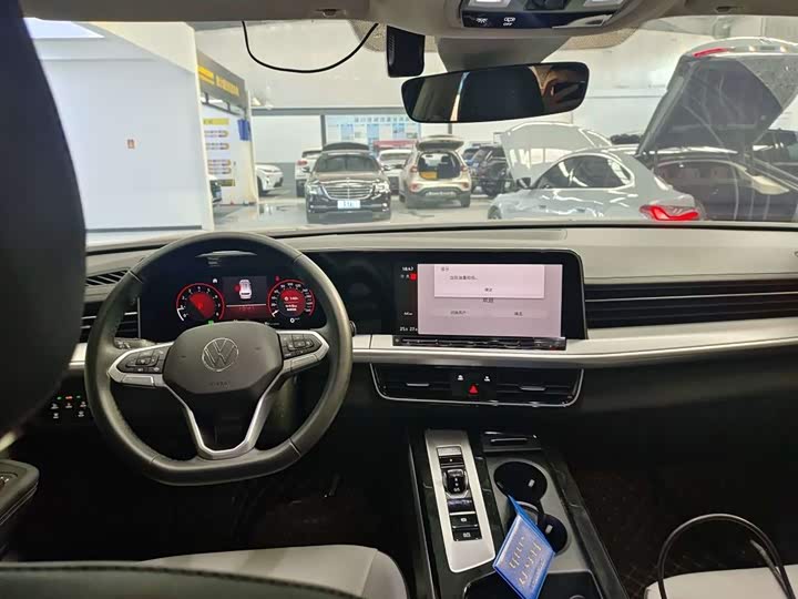 Фото 8 - Volkswagen Tavendor