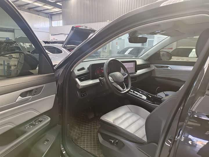 Фото 9 - Volkswagen Tavendor