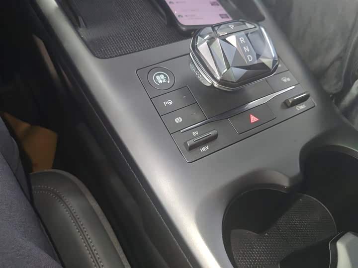 Фото 9 - BYD Qin Plus