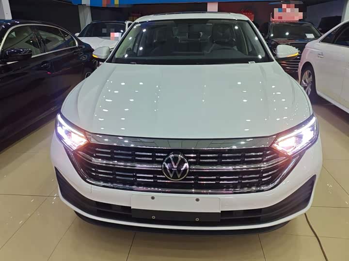 Фото 3 - Volkswagen Sagitar L