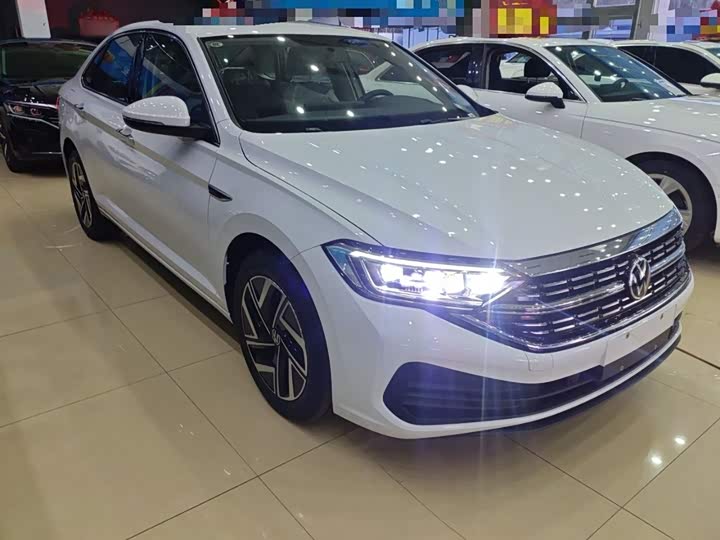 Фото 4 - Volkswagen Sagitar L