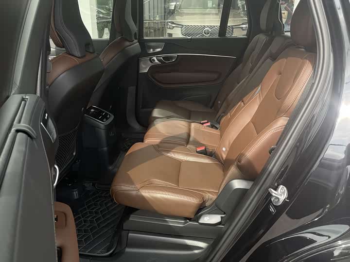 Фото 8 - Volvo XC90 Hybrid